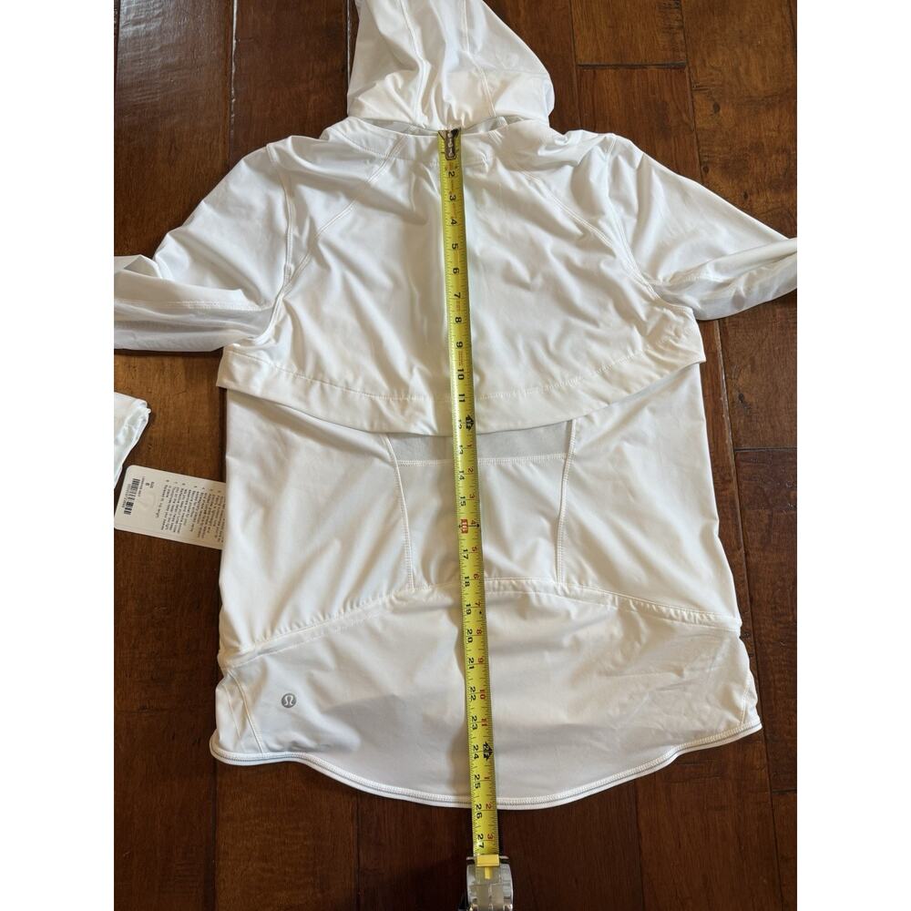 Lululemon Kicking Asphalt FullZip Jacket, Size 8, NWT-White - Picture 12 of 14